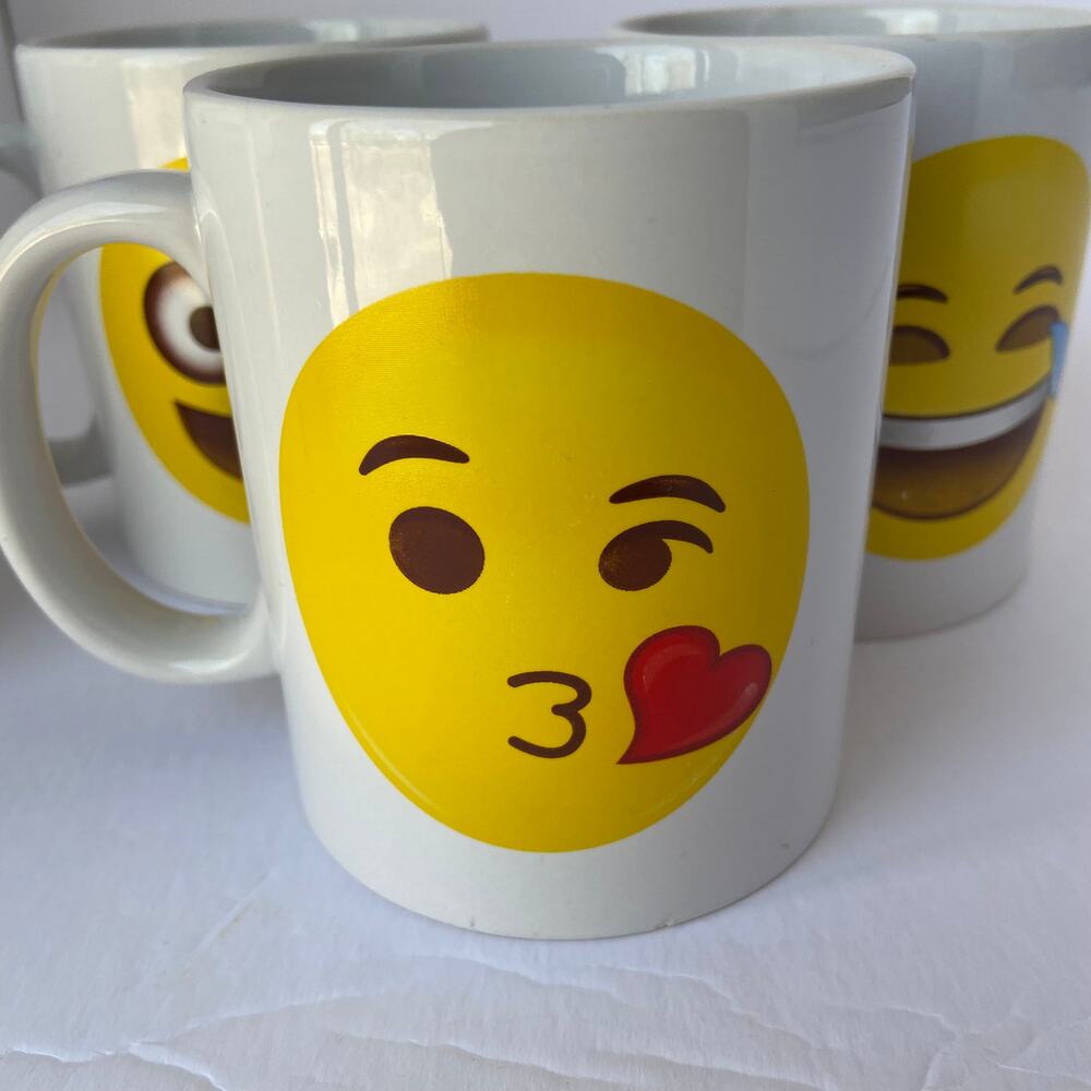 Emoji Cups Coffee Mugs D Handle (4) Smiley Face Kiss Sleeping Winking Laugh